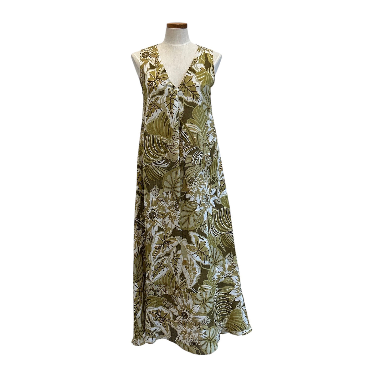 Long Sleeveless linen Dress Floral Print Caliban sold at Aqualta