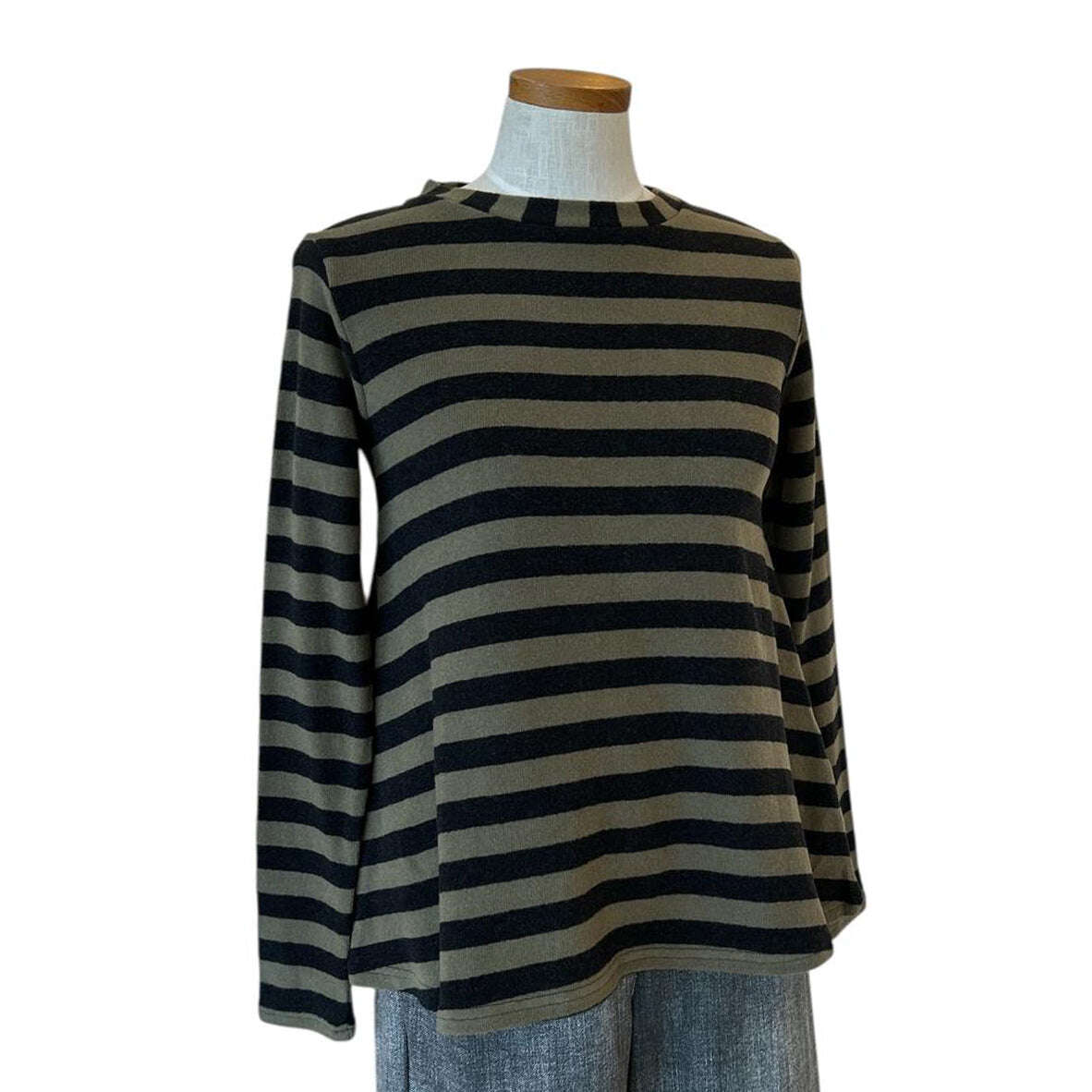 Round Neck Sweater large Stripes Olive & Black Neirami for women sold at Aqualta