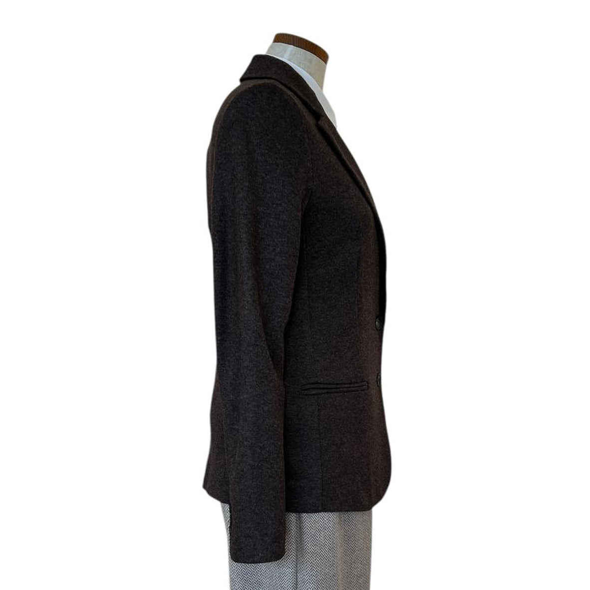 Side picture of Single breast Warm Jersey Blazer Classic Brown for women Goodmatch sold at Aqualta