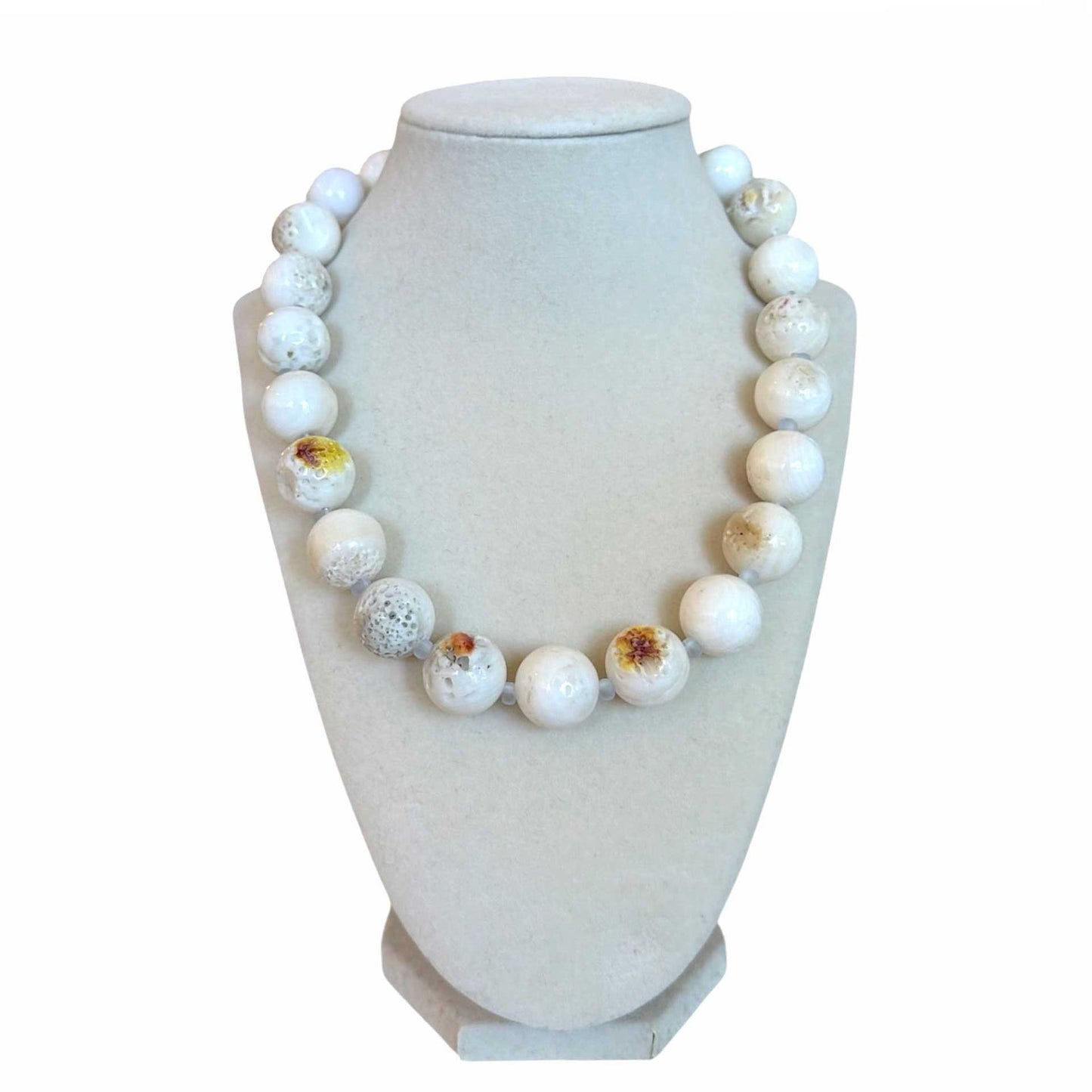 Spiny Oyster beads short necklace Peggy Goodman sold at Aqualta