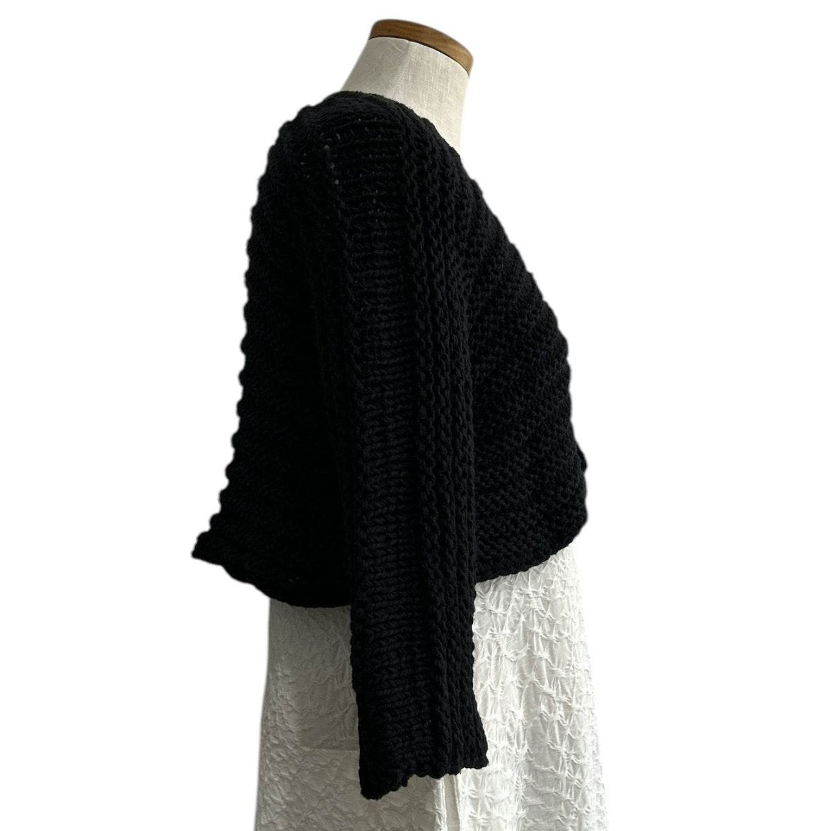 Knit Shrug Black - AQUALTA