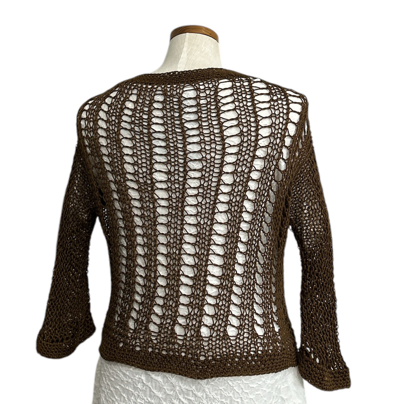 Chiara Toffanin brown hand-knit pullover with airy texture, sold at Aqualta
