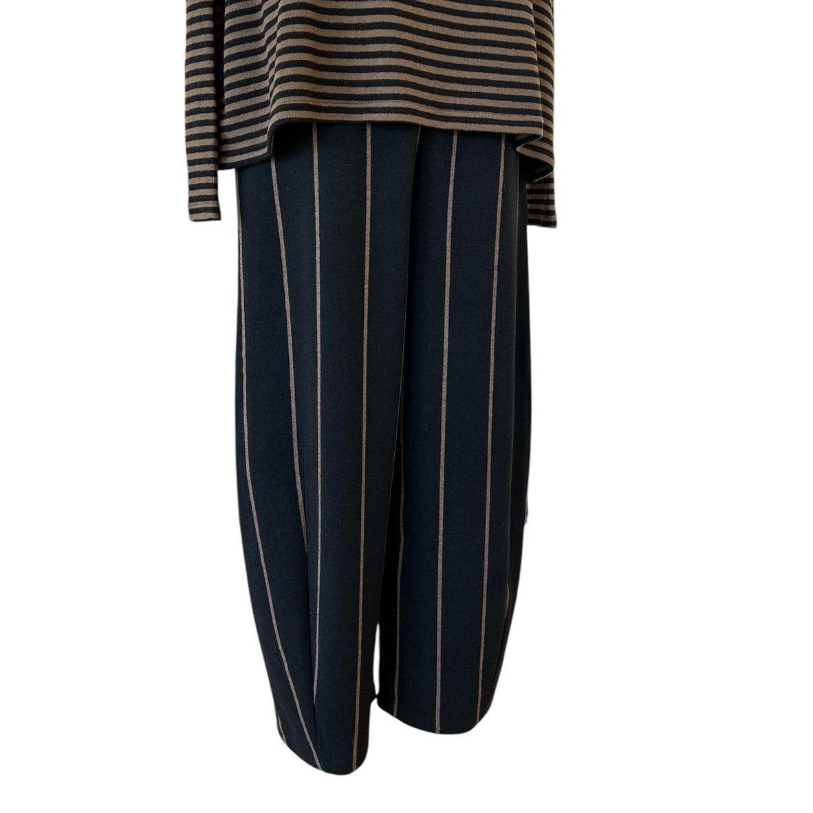 Front picture Easy Print Pants Stripes for women Neirami Sold at Aqualtawear 2