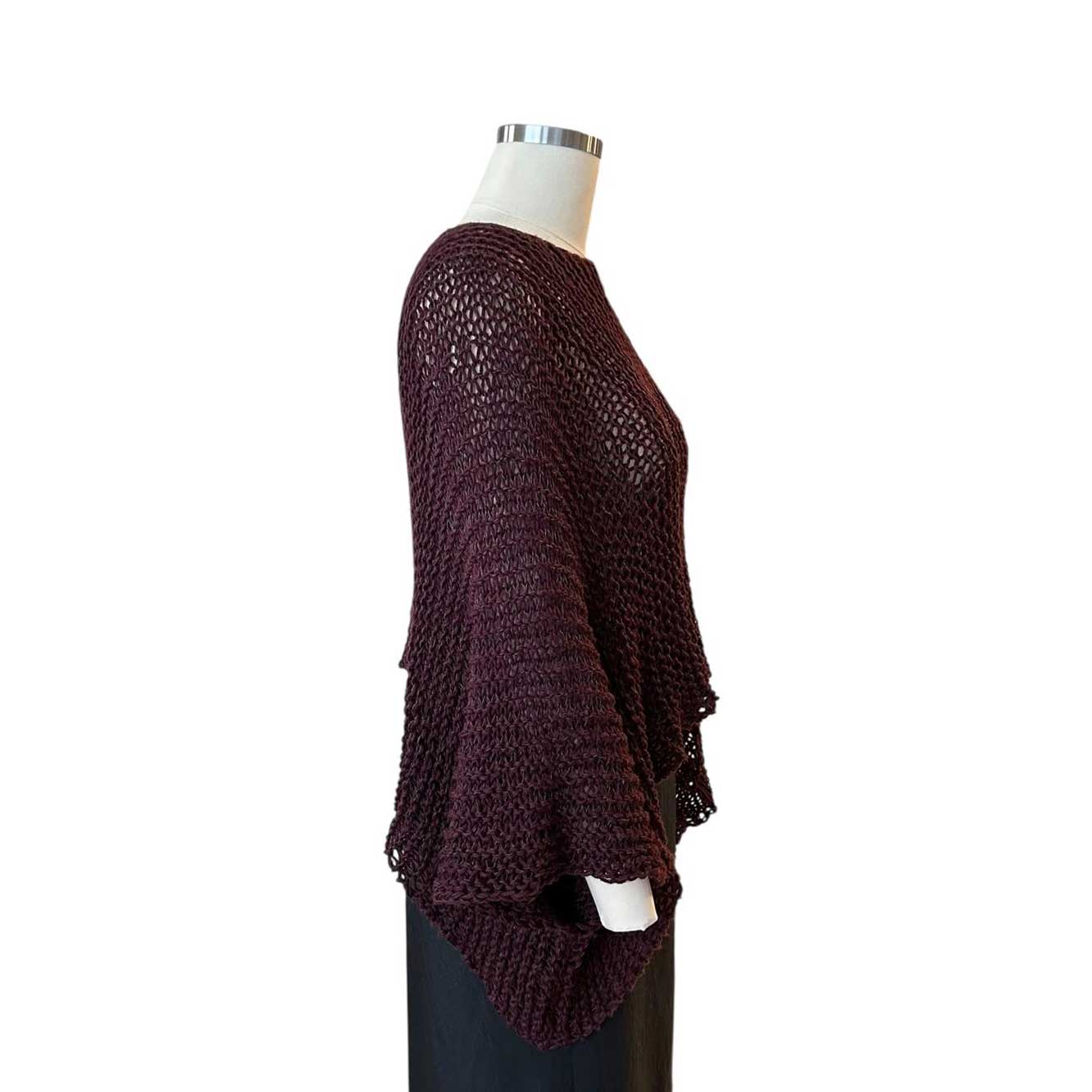 Side picture of Sweater Batwing Crop top Burgundy Chiara Toffanin Sold at Aqualta