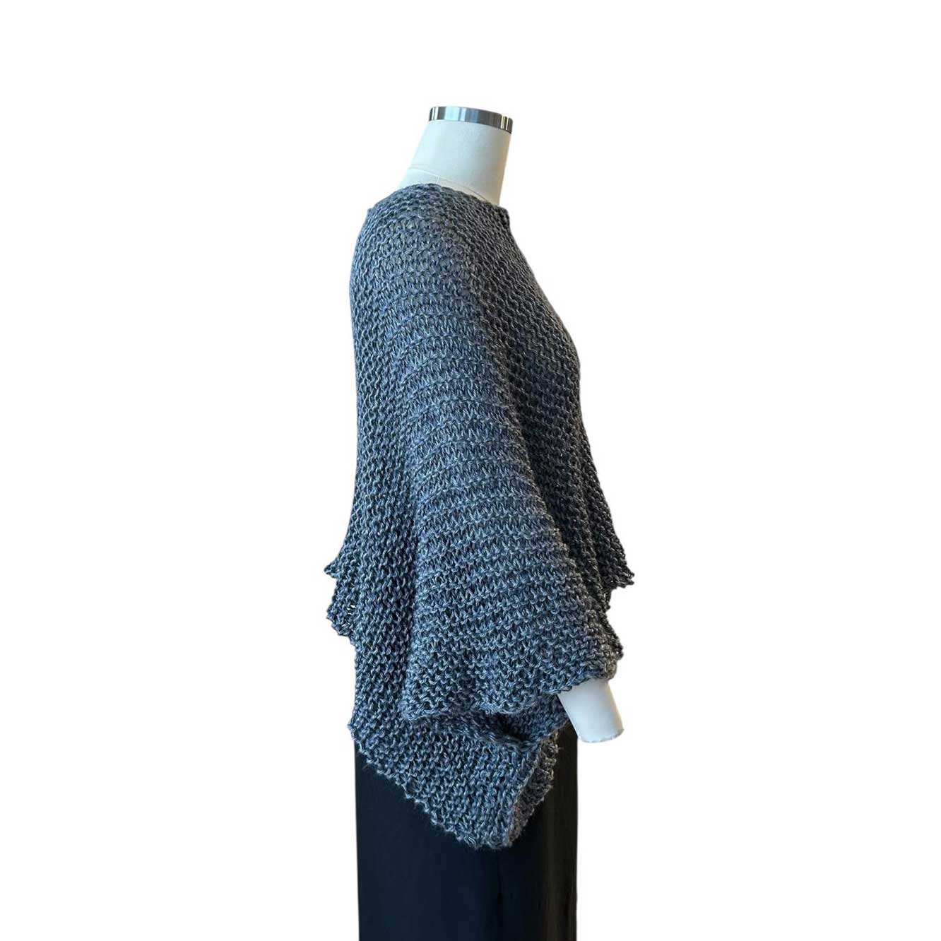 Side picture Batwing knitted Crop top Gray Chiara Toffanin sold at Aqualta