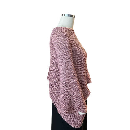 Side picture of our Sweater Batwing Crop top Rose Chiara Toffanin sold at Aqualta