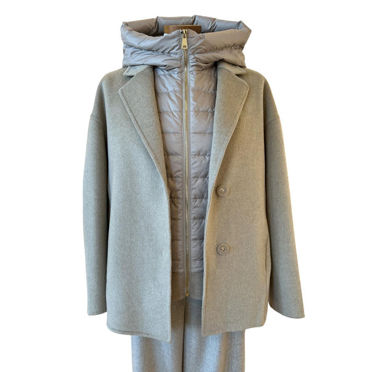 Front picture of our Beige Jacket with down Feather insert Suprema sold at Aqualta