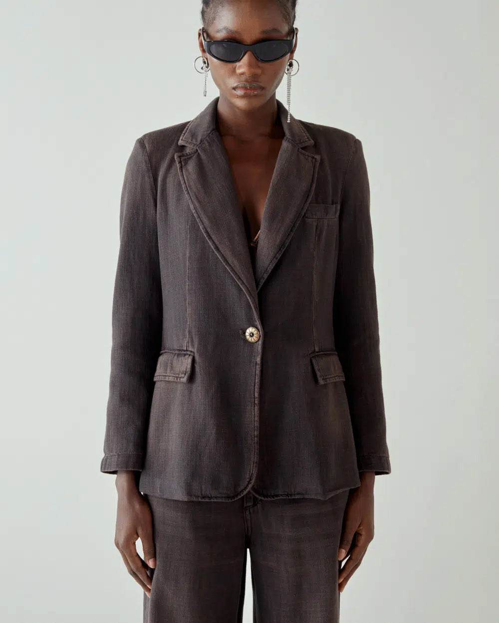Blazer-Black-japan-Denim-fitted-Cut-shaft-jean-aqualta-collection - AQUALTA