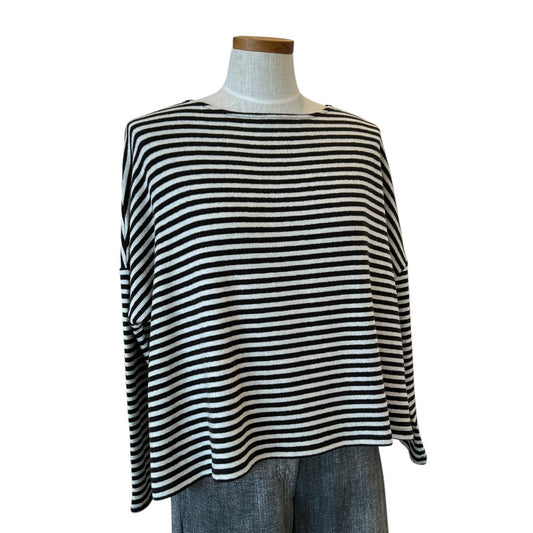 Front picture of Boatneck Sweater Mini Stripes Cream & Brown Neirami for women sold at Aqualta