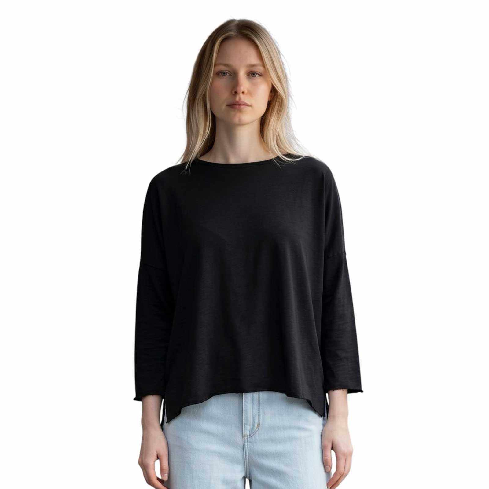 Boxy Elbow sleeve Vintage Black Revel sold at Aqualta