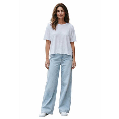 Boyfriend Tee boxy cut White revel sold at Aqualta 2