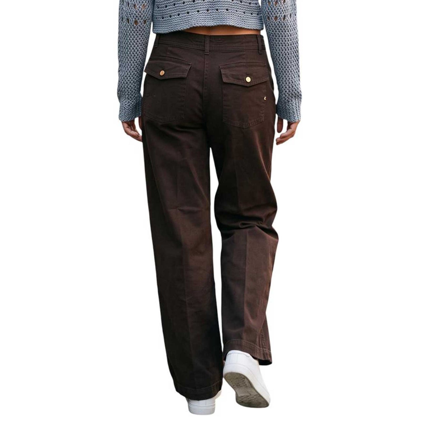 Brown Slight barrel jeans Shaft Jean sold at Aqualta 2
