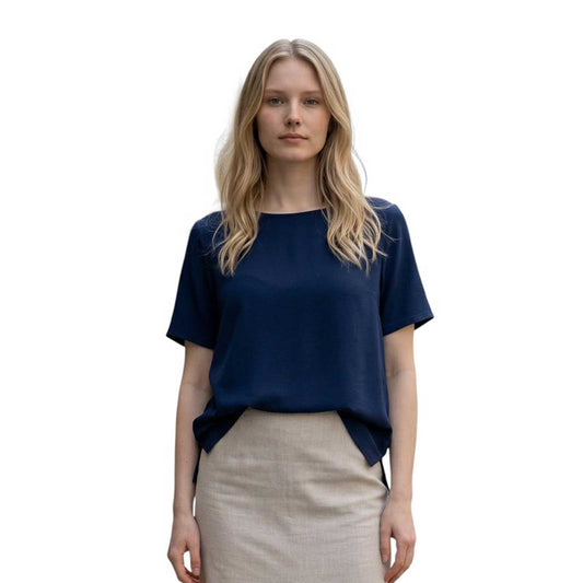 Woman wearing a Cotton Tee Flare cut Navy Neirami sold at Aqualta