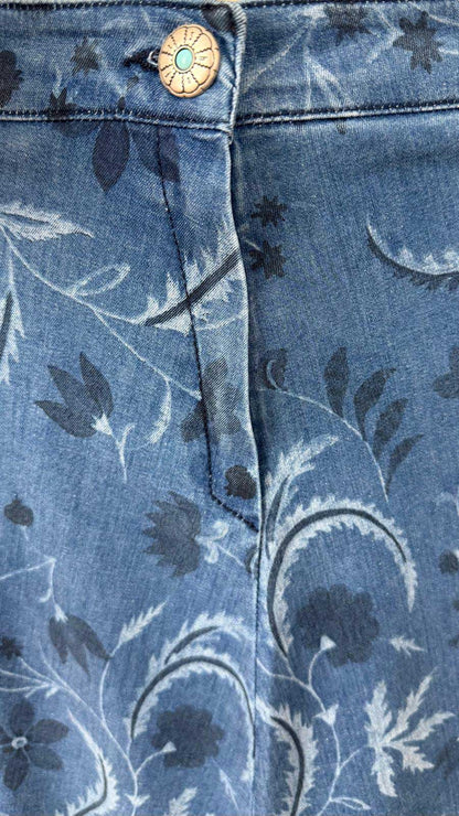 Denim Skirt Mid waist print Shaft Jean sold at Aqualta 5
