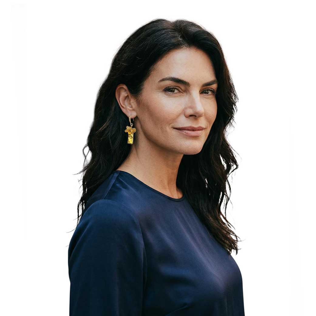 Woman wearing Earrings with Citrines Pars sold at Aqualta