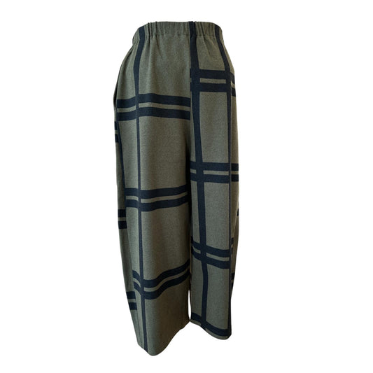 Front picture of our Easy Print Pants Maxi Checks Neirami for women sold at Aqualta