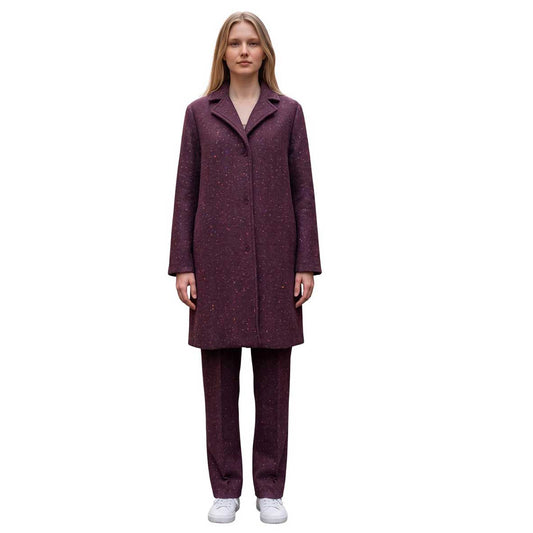 Women’s Bordeaux tweed coat featuring a structured knee-length shape and subtle multicolor flecked texture, sold at Aqualta.