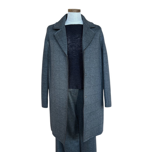 Knee length Tartan Grey Coat Goodmatch on a mannequin sold at Aqualta 