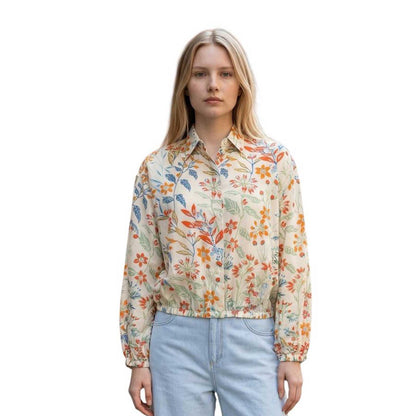 Woman wearing a Light Shirt Collar Floral print Caliban sold at Aqualta