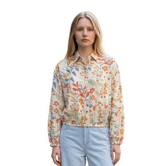 Woman wearing a Light Shirt Collar Floral print Caliban sold at Aqualta