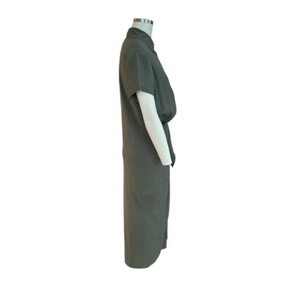 Side picture of our Long Green Wrap dress Caliban sold at Aqualta