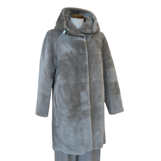 Front picture of our Long Hoodie Merinos coat Sand Suprema sold at Aqualta