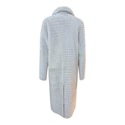 Back of Long Merinos Coat Cocco laser Milk color Suprema sold at Aqualta