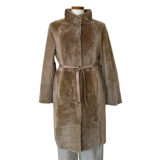 Front picture of our Merinos Coat Laser Design Caramel Color Suprema sold at Aqualta