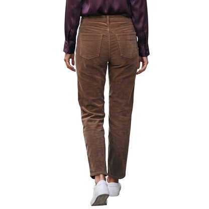 Straight leg corduroy brown pants by Sand, sold at Aqualta, with a classic five-pocket design and relaxed tailored fit.