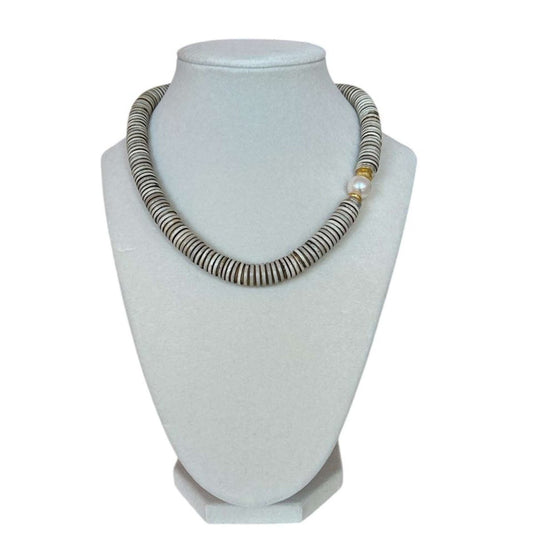 Beige Bone Beads & Pearl on Gold Necklace - AQUALTA