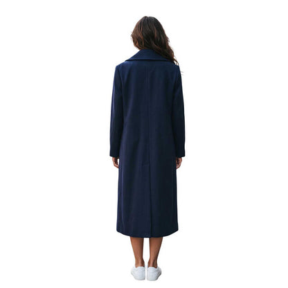Elegant women’s long navy cashmere blend coat by Sand, sold at Aqualta, featuring a double-breasted front and wide lapels.