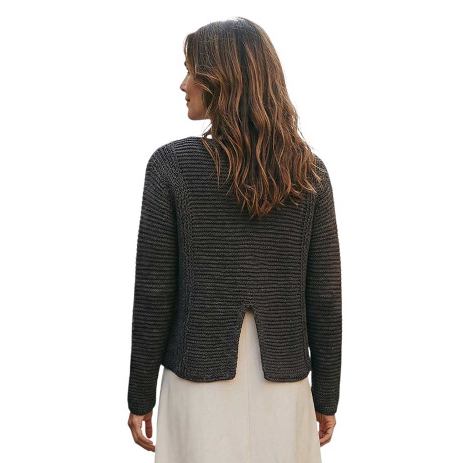 Woman wearing a Front of Brown Knit Crop long sleeves Sweater Chiara Toffanin for women sold at Aqualta 2