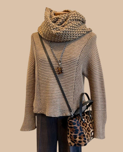 Camel Knit Crop long sleeves Sweater - AQUALTA