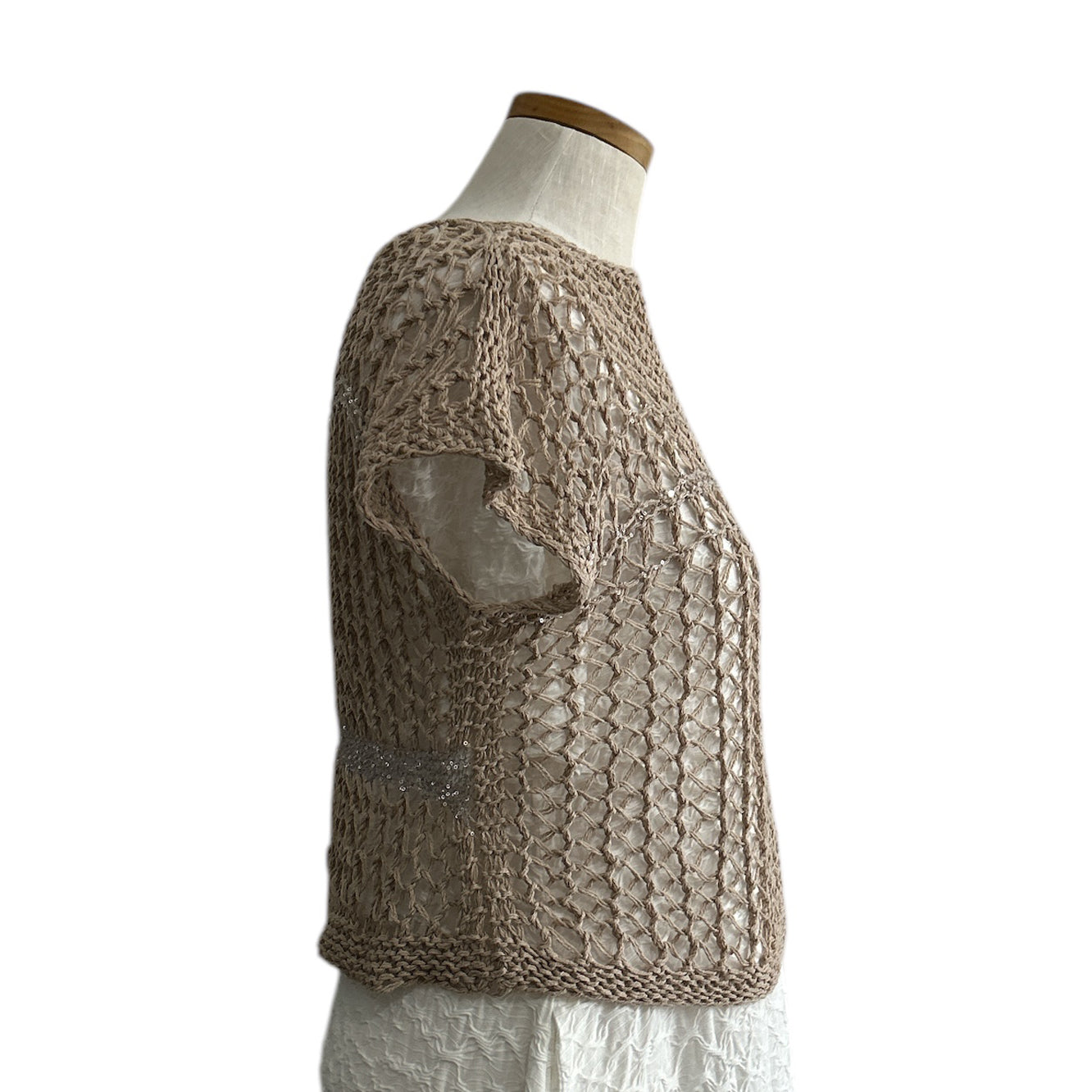 Handmade sand crochet knit top by Chiara Toffanin, made in Italy and available at Aqualta 2