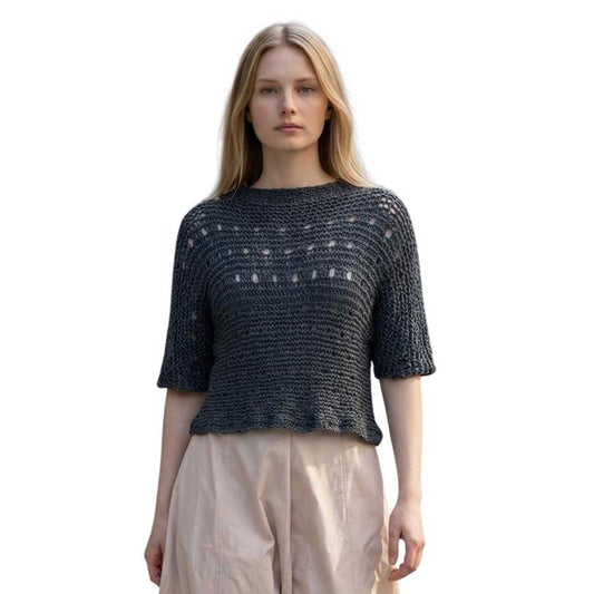 Woman wearing knit Mesh Crop top Short sleeves Grey sold at Aqualta