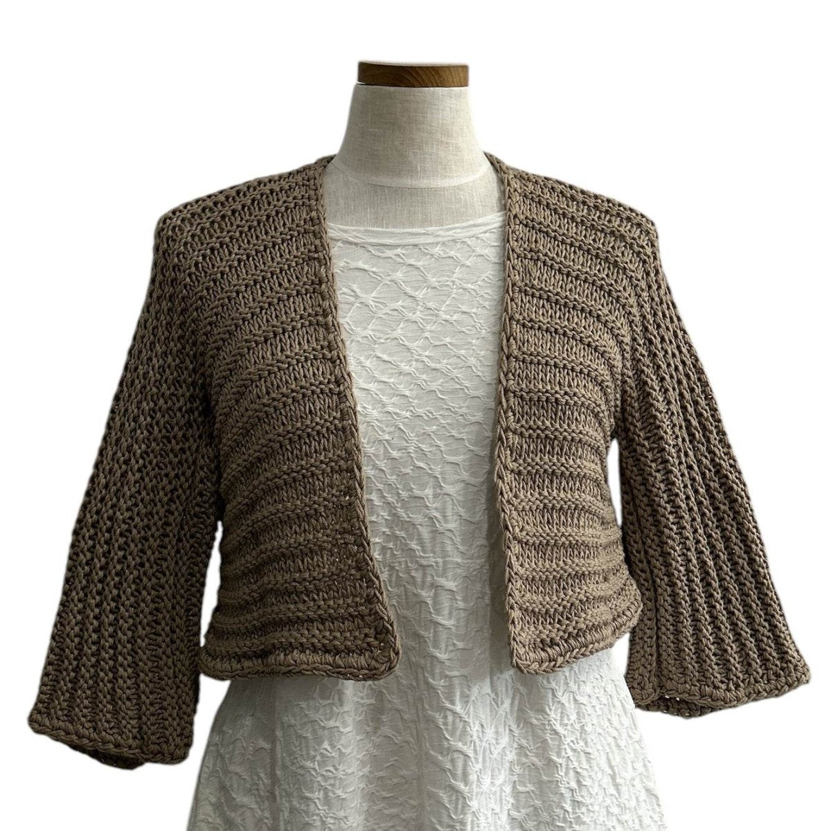 knit Shrug Sand - AQUALTA