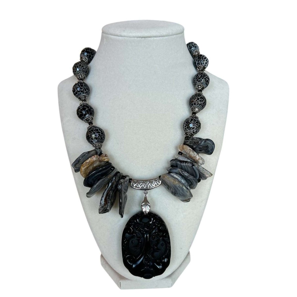 Obsidian Pendant Necklace - AQUALTA