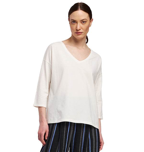 V - Neck Tee 3/4 sleeves White with design - AQUALTA